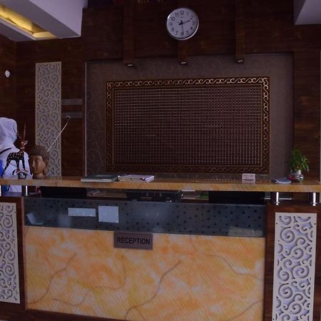 Shri Sai Hotel Āzamgarh Εξωτερικό φωτογραφία
