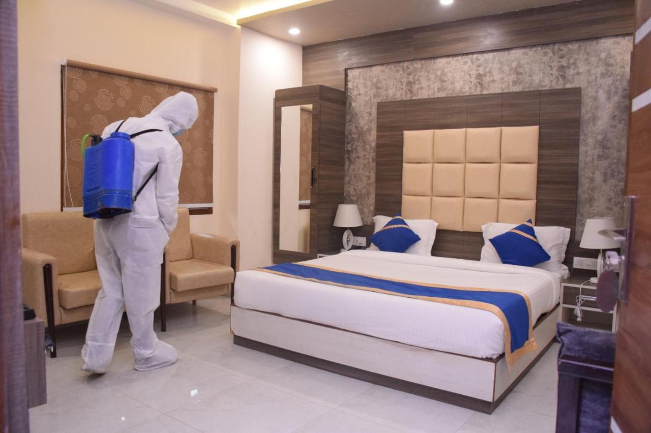 Shri Sai Hotel Āzamgarh Εξωτερικό φωτογραφία