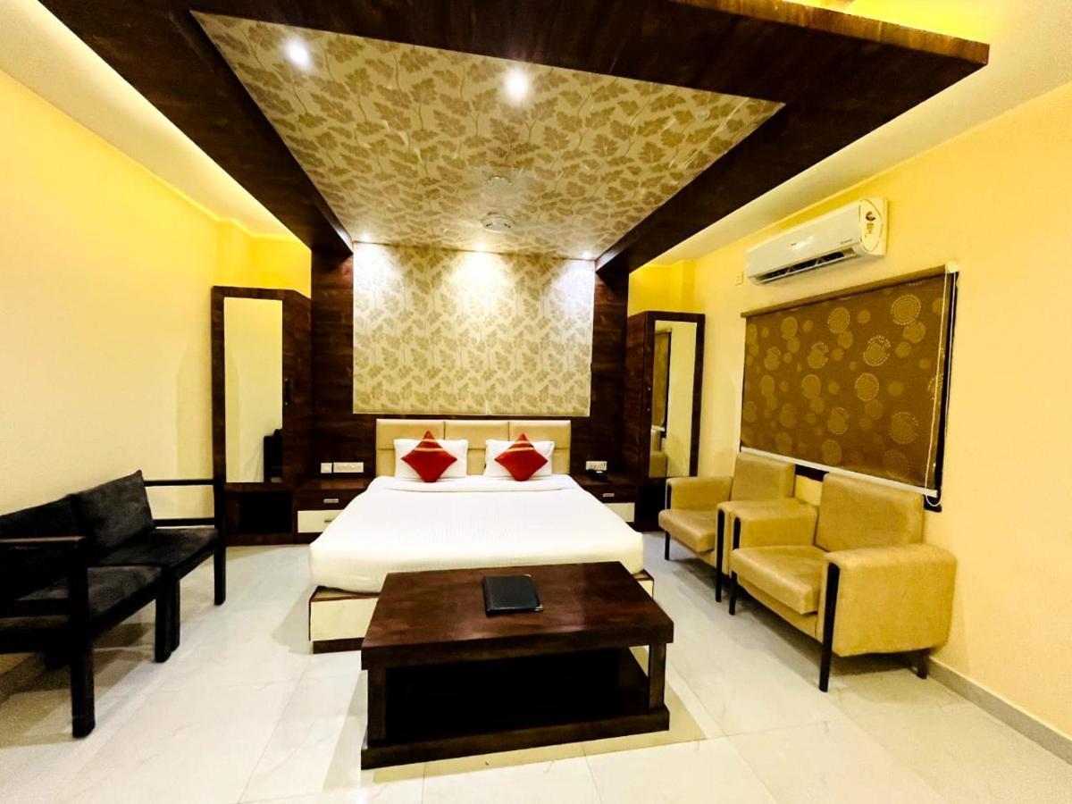 Shri Sai Hotel Āzamgarh Εξωτερικό φωτογραφία