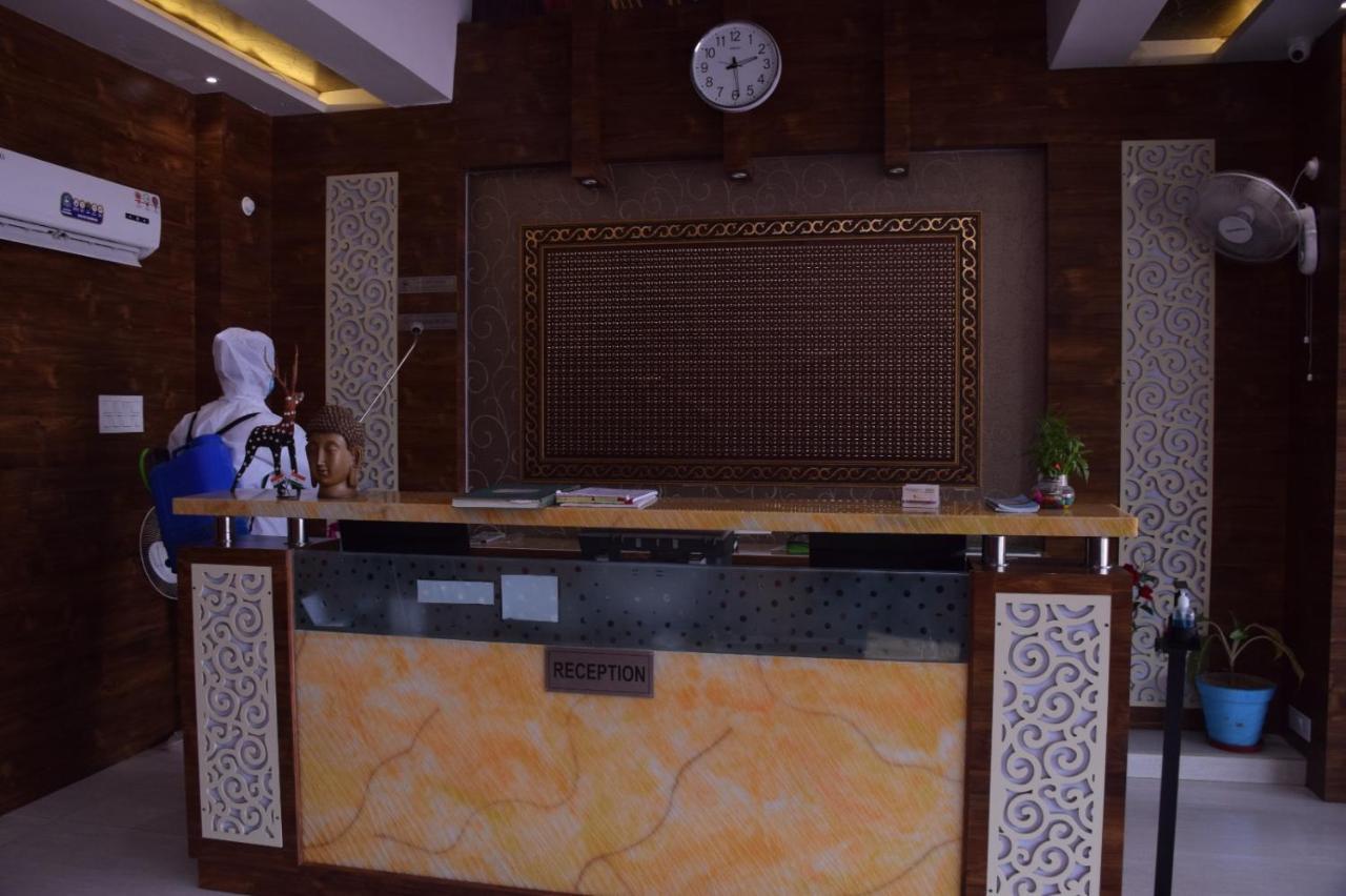 Shri Sai Hotel Āzamgarh Εξωτερικό φωτογραφία