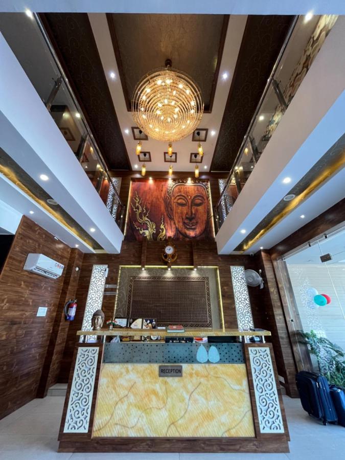 Shri Sai Hotel Āzamgarh Εξωτερικό φωτογραφία